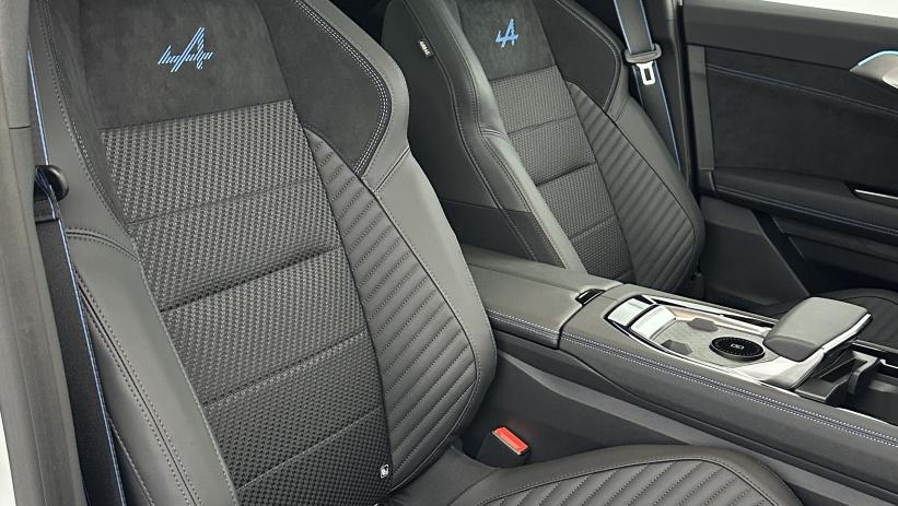Aperçu du véhicule : E-Tech full hybrid 200ch Esprit Alpine