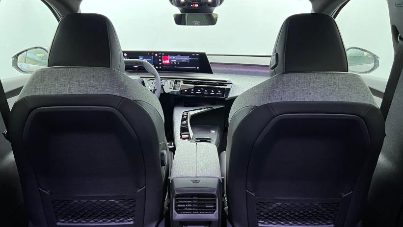 Aperçu du véhicule : Nouveau Hybrid 145 e-DCS6 GT Gris Titane avec 5350€ d'équipements inclus