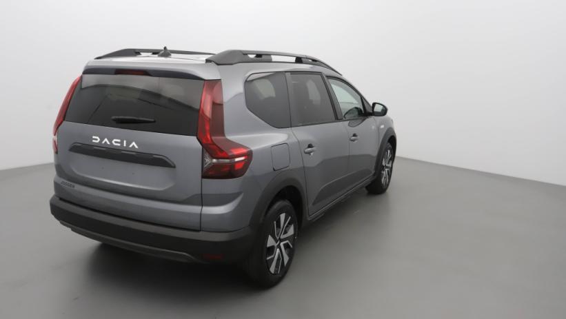 Aperçu du véhicule : 1.0 ECO-G 100CH EXPRESSION 7 PLACES -24