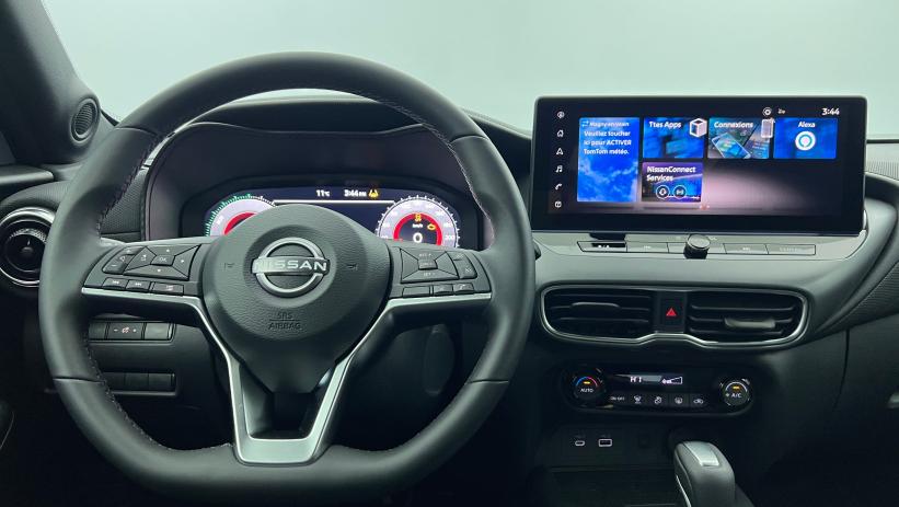 Aperçu du véhicule : HYBRID 143 N-Connecta Rouge Passion - toit Noir Métallisé avec 2500€ d'équipements inclus