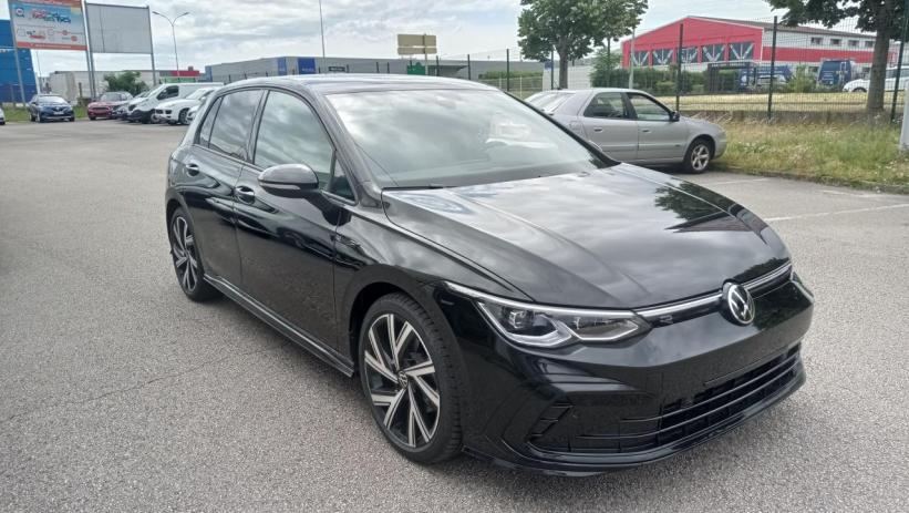 Aperçu du véhicule : R-LINE 2.0 TDI 150CV DSG 7 + LED MATRIX + JA 18 + NEUF 0KM