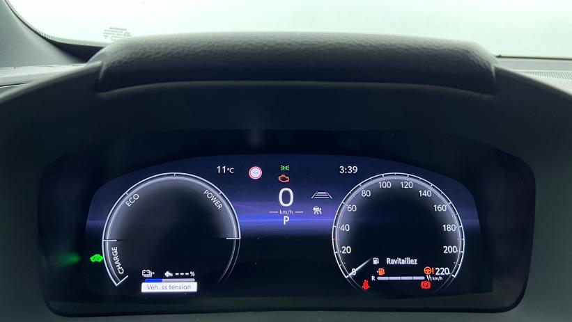 Aperçu du véhicule : Hybride Rechargeable 225 Design Gris Minéral - Toit Noir avec 2360€ d'équipements inclus