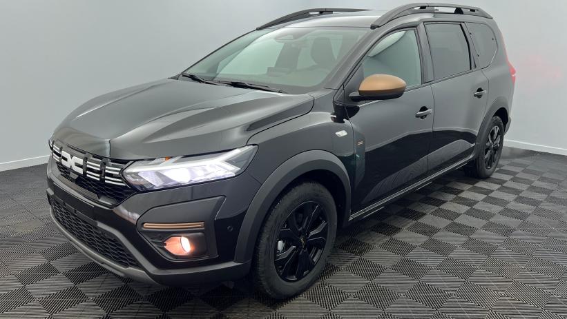 Aperçu du véhicule : Hybrid 140 7 places Extreme Noir Nacré avec 2000€ d'équipements inclus