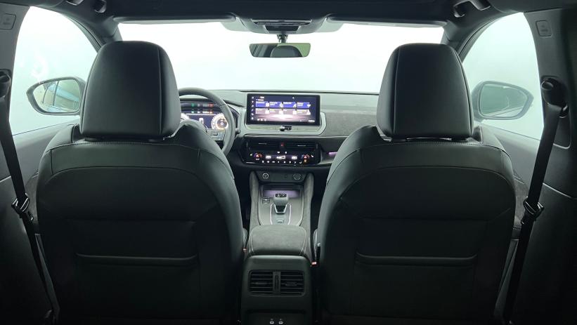 Aperçu du véhicule : Nouveau Mild Hybrid 158 ch Xtronic N-Design Gris Argile Toit Noir avec 2550€ d'équipements inclus