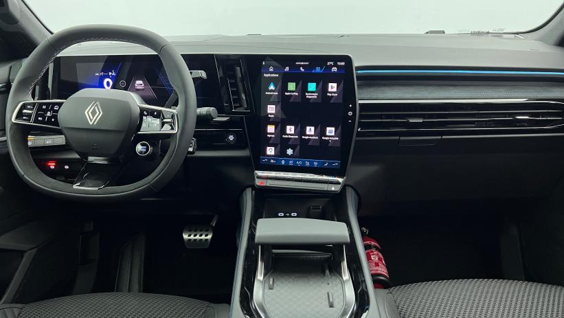 Aperçu du véhicule : full hybrid E-Tech 200 ch Esprit Alpine Blanc Nacré - Toit Noir Etoilé avec 3450€ d'équipements inclus