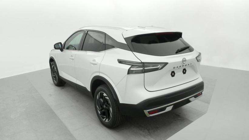 Aperçu du véhicule : MILD HYBRID 158 CH XTRONIC N-CONNECTA