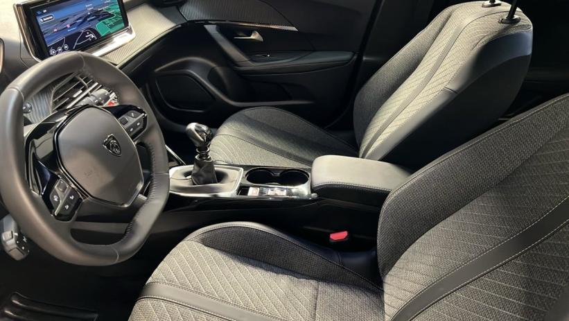 Aperçu du véhicule : 100 S S BVM6 Allure