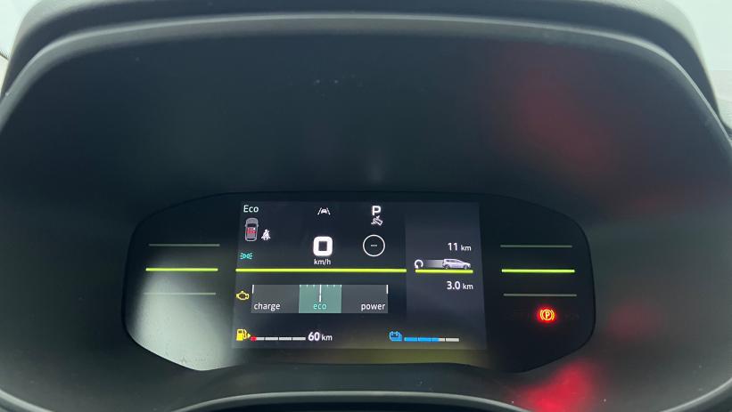 Aperçu du véhicule : Hybrid 140 7 places Extreme Gris Urbain avec 2000€ d'équipements inclus