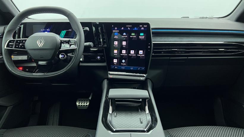 Aperçu du véhicule : E-Tech full hybrid 200 Techno esprit Alpine Gris Schiste - Toit Noir Etoilé avec 3050€ d'équipements inclus