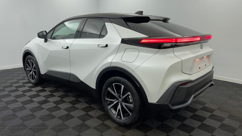 Aperçu du véhicule : Hybride Rechargeable 225 Design Blanc Lunaire nacré - Toit Noir avec 2510€ d'équipements inclus