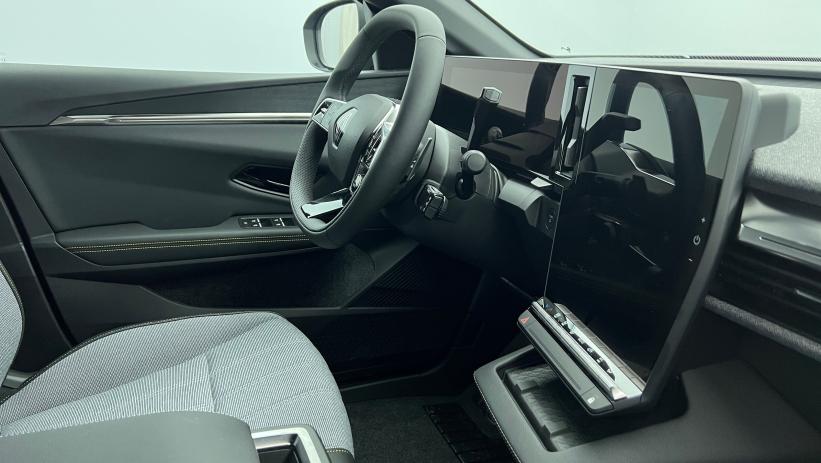 Aperçu du véhicule : 220 ch autonomie confort Techno Gris rafale - Toit Noir Etoilé avec 5200€ d'équipements inclus