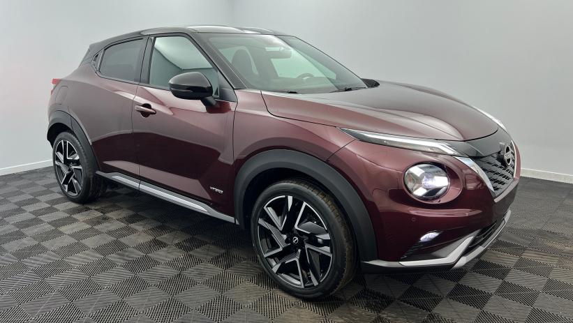 Aperçu du véhicule : HYBRID 143 N-Connecta Rouge Passion - toit Noir Métallisé avec 2500€ d'équipements inclus