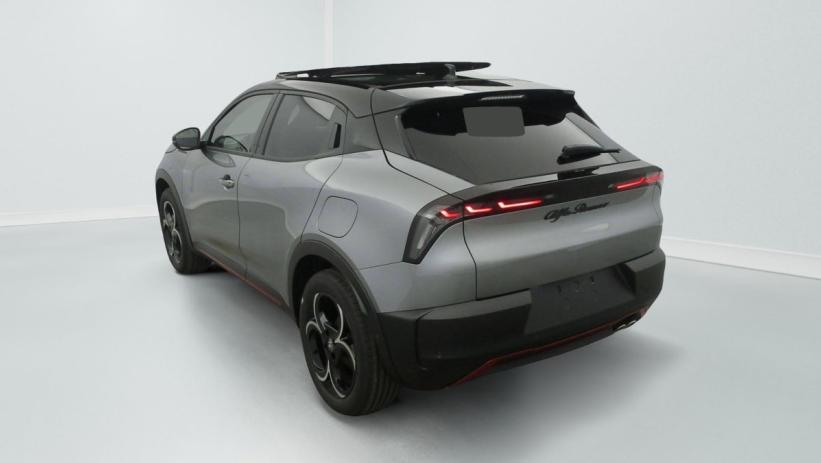 Aperçu du véhicule : 1.2 Ibrida 145 ch eDCT6 Speciale