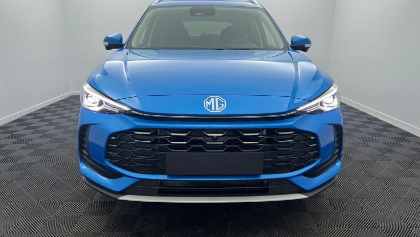 Aperçu du véhicule : 1.5 L Hybrid+ 197 ch Luxury Como Blue avec 650€ d'équipements inclus