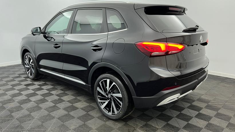 Aperçu du véhicule : 1.5 L Hybrid+ 197 ch Luxury Pebble Black avec 650€ d'équipements inclus