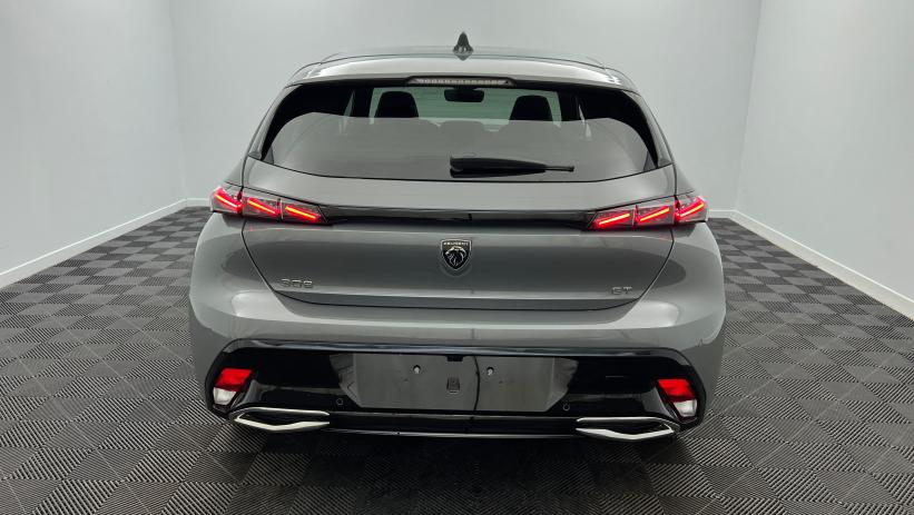 Aperçu du véhicule : BlueHDi 130ch S&S EAT8 GT Gris Selenium avec 4500€ d'équipements inclus