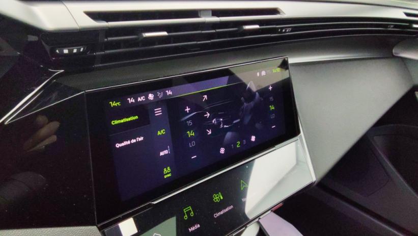 Aperçu du véhicule : 1.2 HYBRID 136CH GT E-DCS6