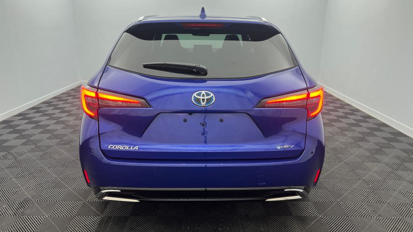 Aperçu du véhicule : Hybride 178ch Design Bleu Genièvre avec 2490€ d'équipements inclus