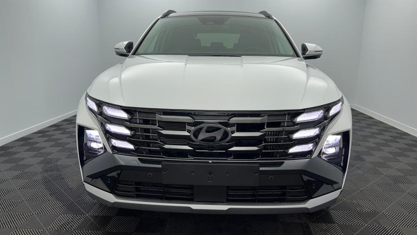 Aperçu du véhicule : Nouveau 1.6 T-GDI 215 Hybrid BVA6 Executive Serenity White avec 1680€ d'équipements inclus