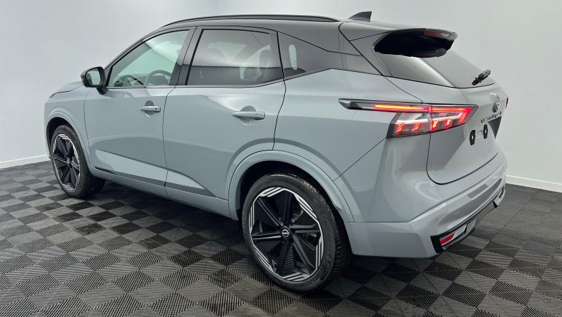 Aperçu du véhicule : Nouveau Mild Hybrid 158 ch Xtronic N-Design Gris Argile Toit Noir avec 2550€ d'équipements inclus
