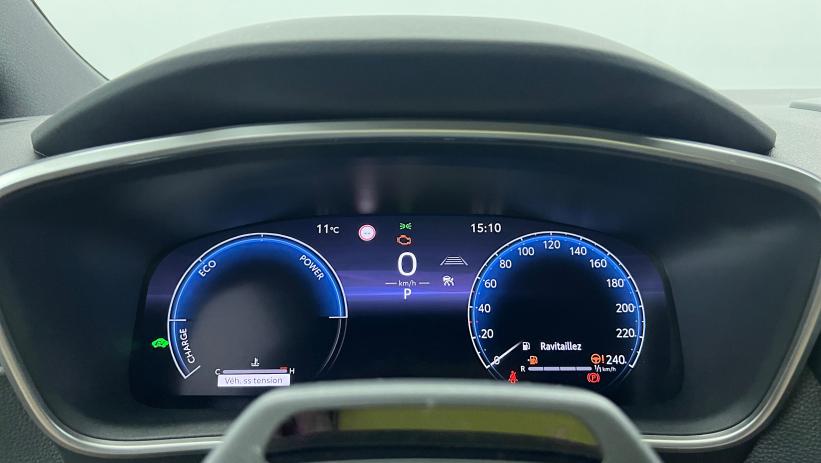 Aperçu du véhicule : Hybride 178ch Design Gris Argent avec 2590€ d'équipements inclus