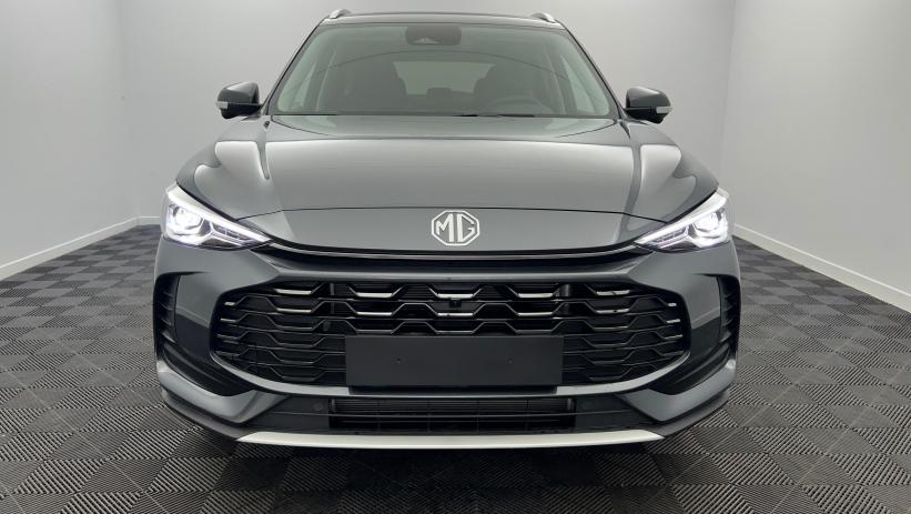 Aperçu du véhicule : 1.5 L Hybrid+ 197 ch Toit panoramique ouvrant Luxury Camden Grey avec 650€ d'équipements inclus