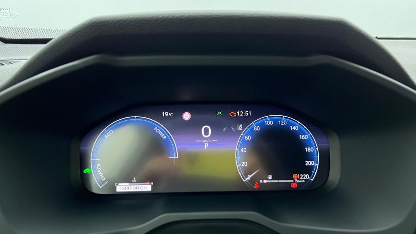 Aperçu du véhicule : Hybride 218 ch 2WD Dynamic Gris Acier avec 2850€ d'équipements inclus