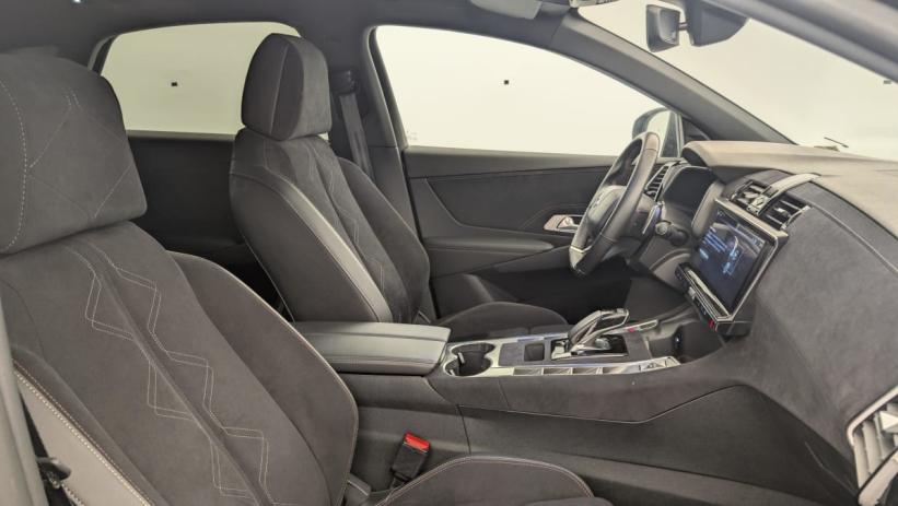 Aperçu du véhicule : Hybride Rechargeable E-Tense 300 EAT8 4x4 Performance Line +
