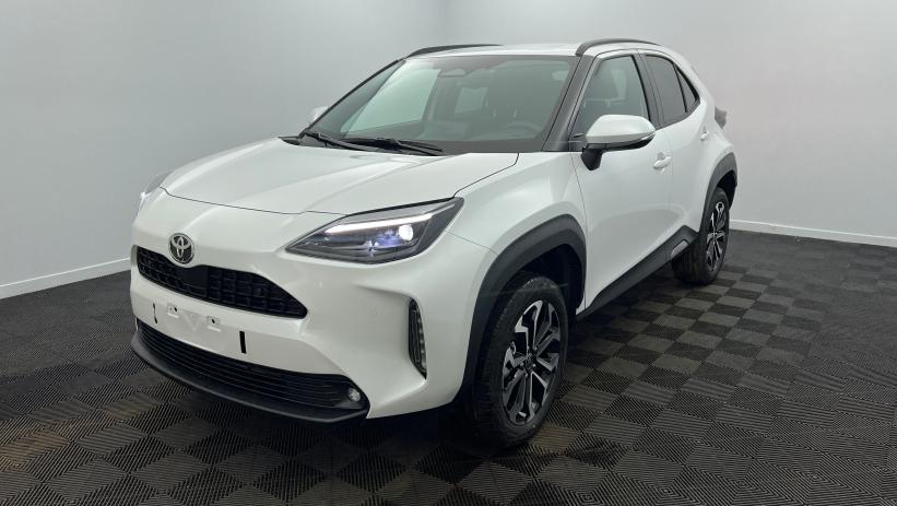 Aperçu du véhicule : Hybride 130ch 2WD Design Blanc Lunaire nacré avec 2300€ d'équipements inclus