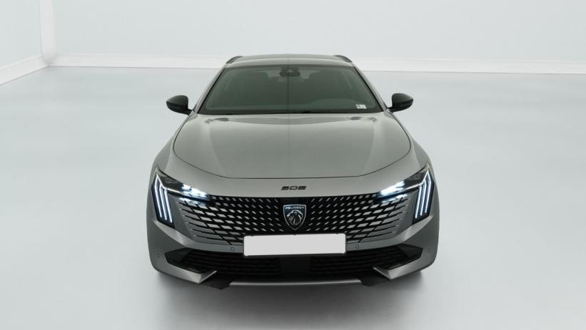 Aperçu du véhicule : Hybrid 180 e-EAT8 Allure