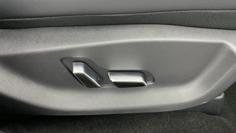 Aperçu du véhicule : 1.5L DM-I 218 CH PHEV COMFORT