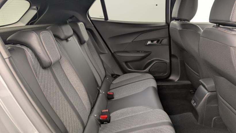 Aperçu du véhicule : 100 S S BVM6 Allure