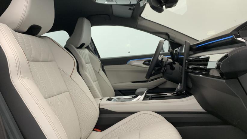 Aperçu du véhicule : Espace full hybrid E-Tech 200 ch 7pl Iconic
