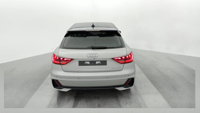 Aperçu du véhicule : 30 TFSI 116 CH S TRONIC 7 ADVANCED