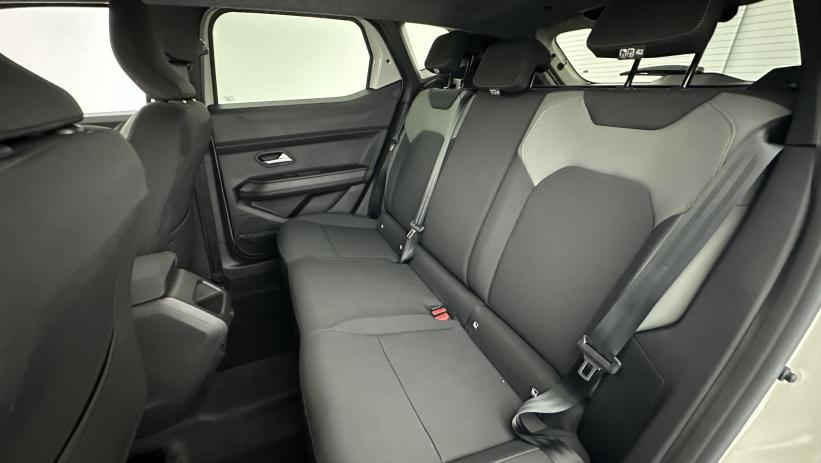 Aperçu du véhicule : III 1.2 TCe Mild Hybrid 130ch 4x2 Extrême