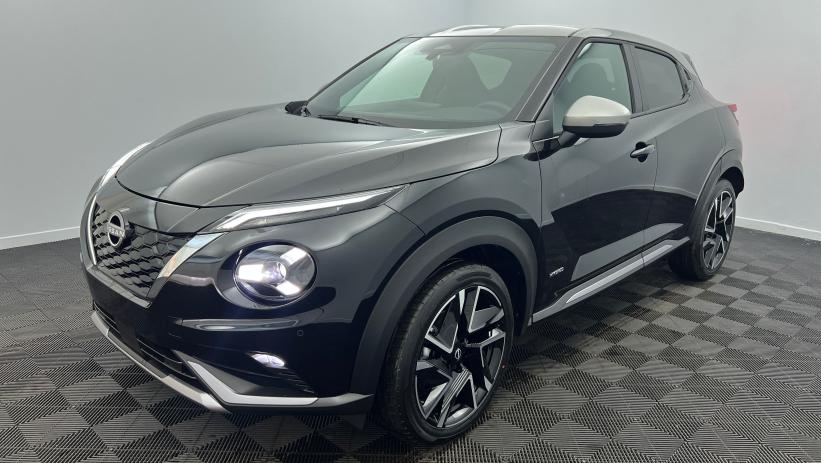 Aperçu du véhicule : HYBRID 143 N-Connecta Noir Kuro - toit Gris Perle avec 2500€ d'équipements inclus