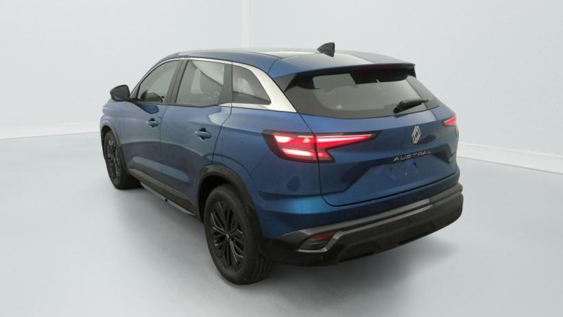 Aperçu du véhicule : FULL HYBRID E-TECH 200 CH EVOLUTION