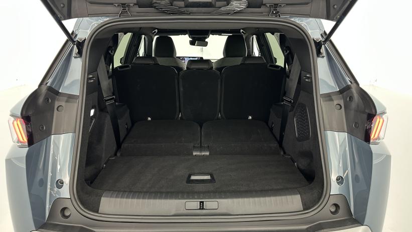Aperçu du véhicule : III 1.2 Hybrid 145ch Allure e-DCS6