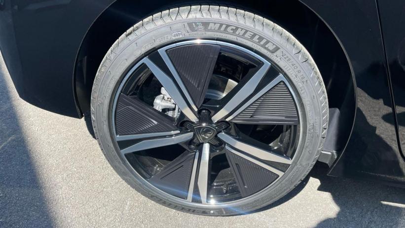 Aperçu du véhicule : GT 1.5 BLUEHDI 130CV EAT8 + NEUF 0KM
