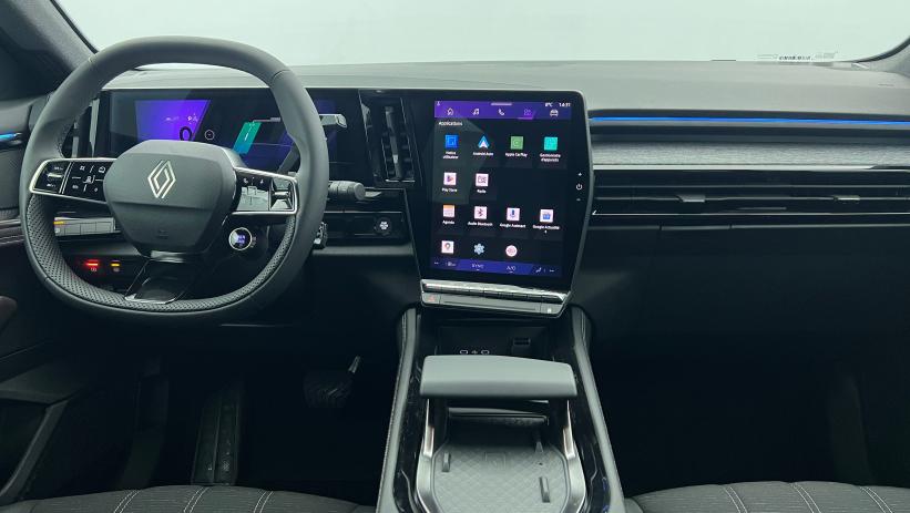Aperçu du véhicule : E-Tech full hybrid 200 Techno Noir Etoilé avec 1600€ d'équipements inclus