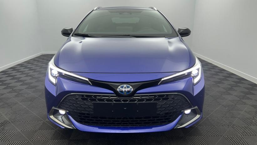 Aperçu du véhicule : Hybride 178ch Design Bleu Genièvre avec 2490€ d'équipements inclus