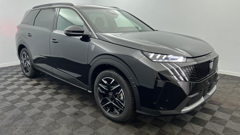 Aperçu du véhicule : Nouveau Hybrid 145 e-DCS6 GT Noir Perla Nera avec 2470€ d'équipements inclus