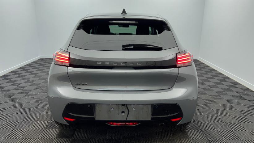 Aperçu du véhicule : Nouvelle 100 ch BVM6 Allure Gris Selenium avec 2200€ d'équipements inclus