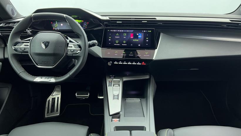 Aperçu du véhicule : Hybrid 145 e-DCS6 GT Blanc Okénite avec 3200€ d'équipements inclus