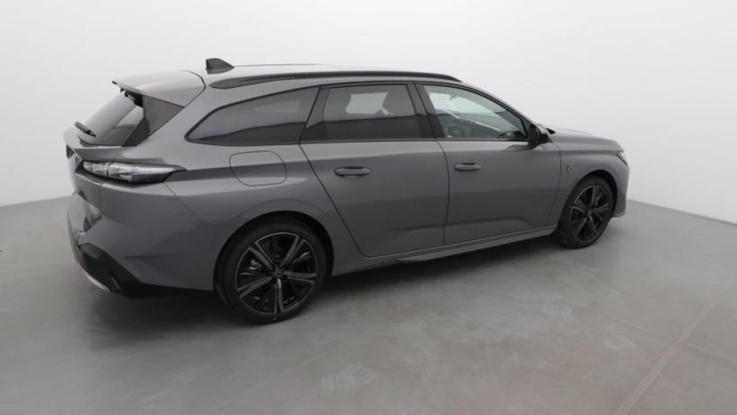 Aperçu du véhicule : 1.2 HYBRID 136CH GT E-DCS6