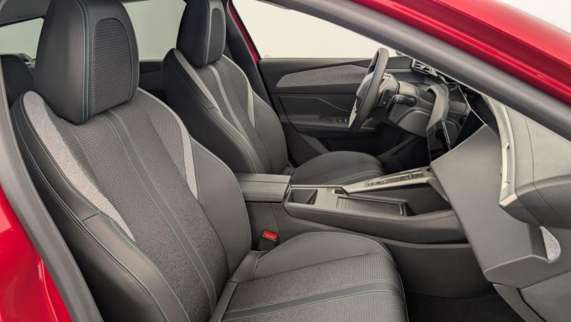 Aperçu du véhicule : Hybrid 145 e-DCS6 Allure