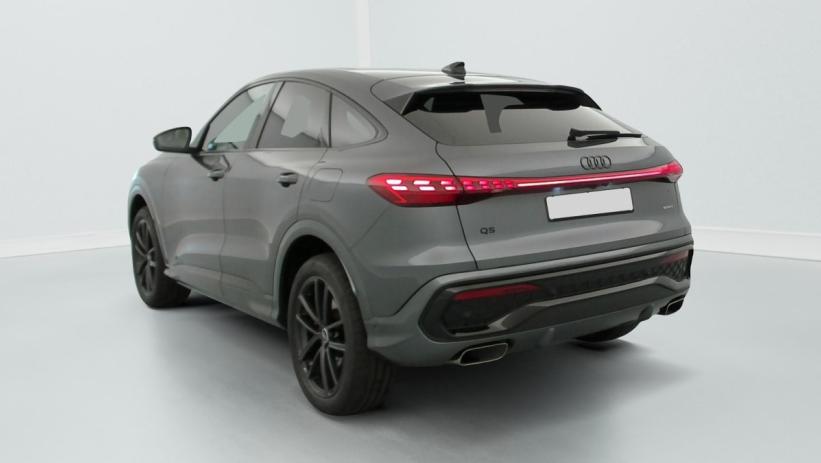 Aperçu du véhicule : e-hybrid 299 ch S tronic 7 Quattro S line