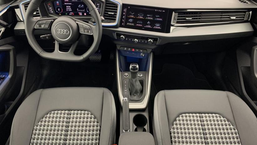 Aperçu du véhicule : 30 TFSI 116 CH S TRONIC 7 ADVANCED