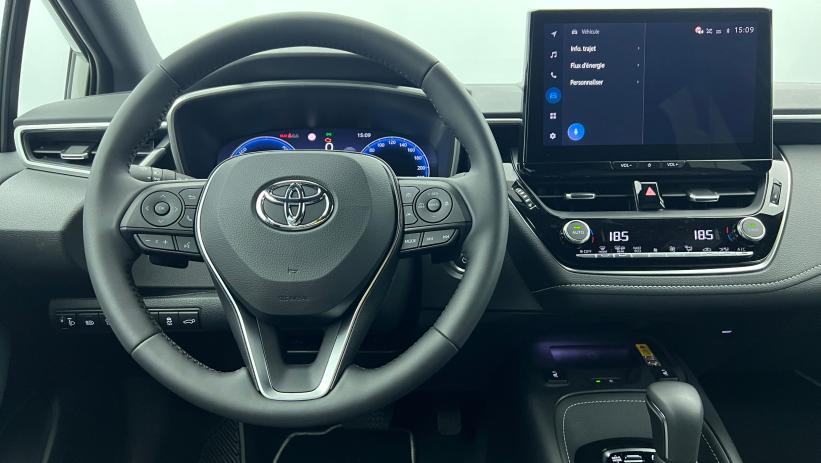 Aperçu du véhicule : Hybride 178ch Design Gris Argent avec 2590€ d'équipements inclus