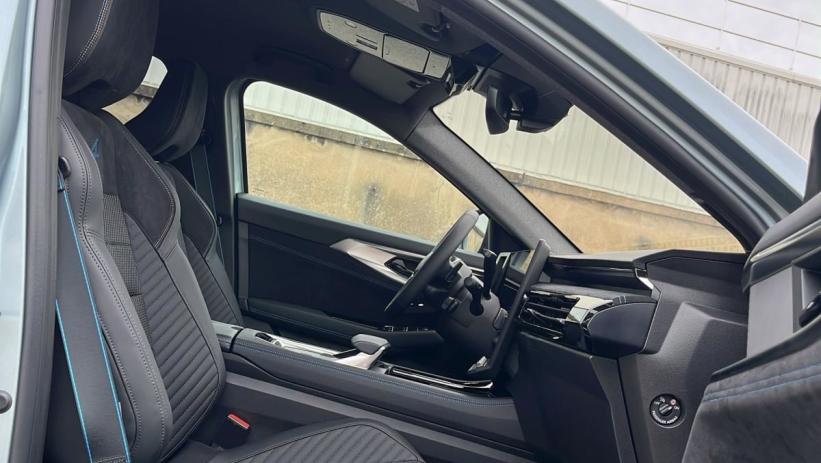 Aperçu du véhicule : Espace full hybrid E-Tech 200 ch 7pl Esprit Alpine